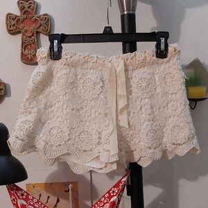 NWOT Ivory Crochet Shorts